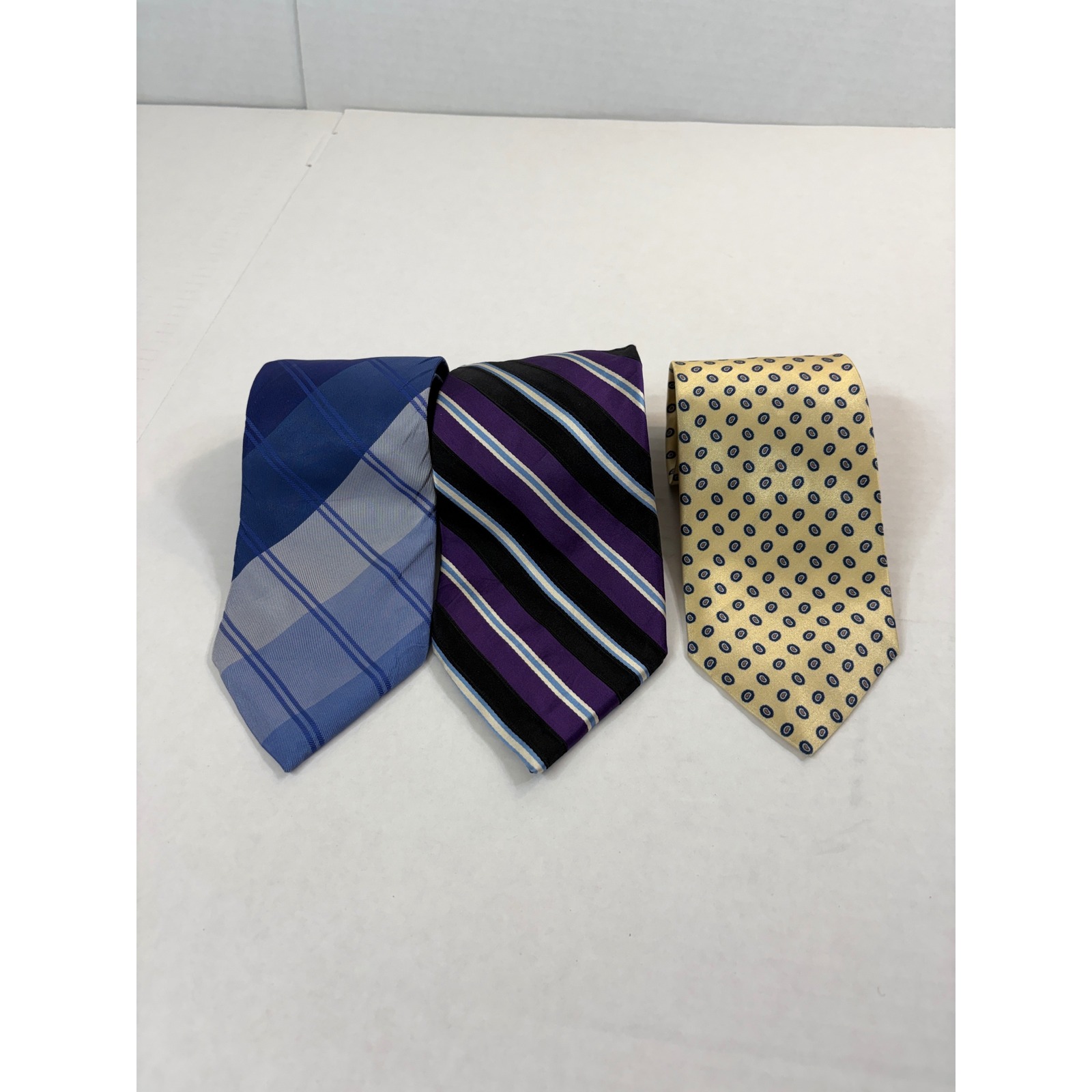 Lot 3 Ties St. Bernard, Roundtree &Yorke,John Weitz Necktie Mens Os Multicolored — image 7 of 8